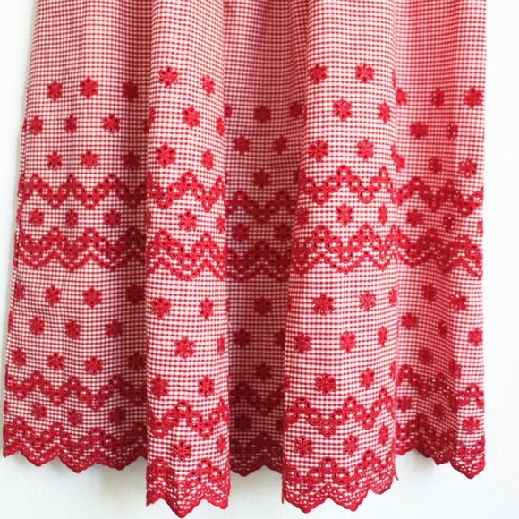 Doen Liesel Cherry Red Paris Gingham eyelet dress, Size M - Picture 4 of 10
